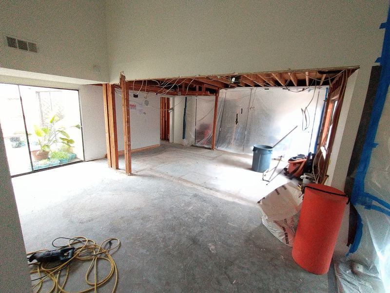 Woning met verwijderde binnenwanden
